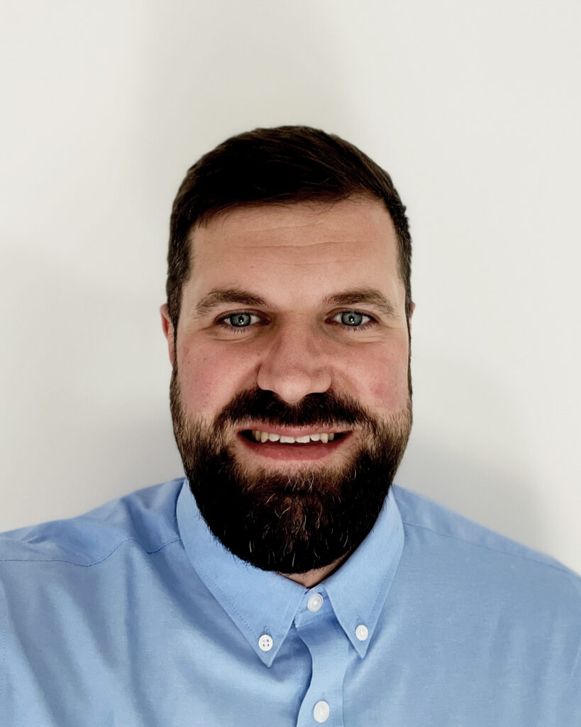 Adam Ashton-Burrows, Aquaservice